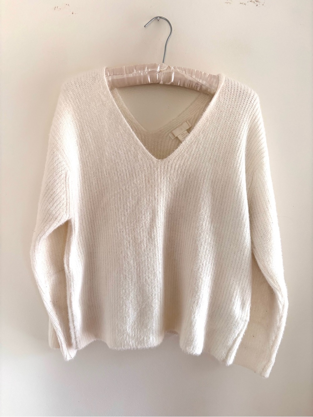 H&M Cozy Cream V-Neck Sweater